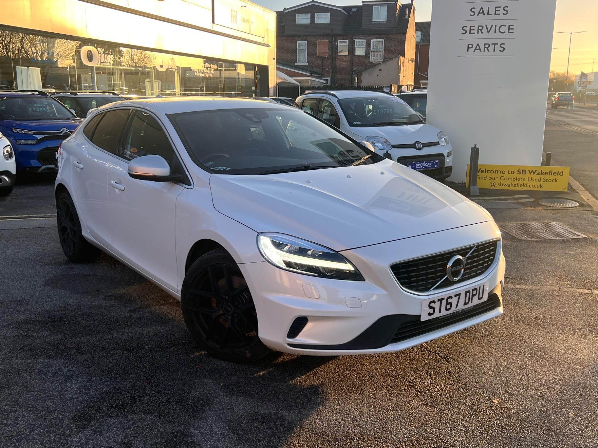 2017 Volvo V40