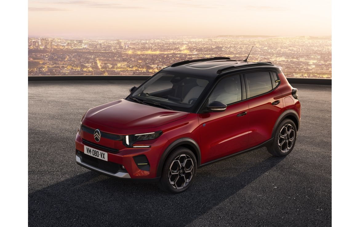 CITROËN Ë-C3 AWARDED 'BEST SMALL ELECTRIC CAR' AT THE 2025 CARBUYER AWARDS